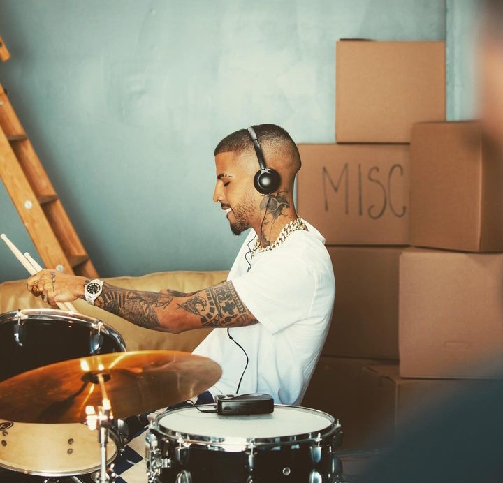 "Todo de Ti" de Rauw Alejandro alcanza los 1 mil millones de streams en Spotify. 

— Es la quinta canción latina en solitario más escuchada en la historia de Spotify.