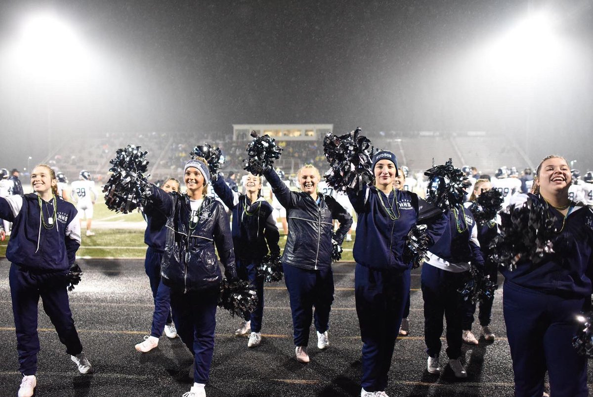 HudYearbook tweet media