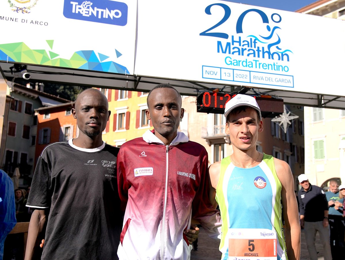 Pronostici rispettati alla 20esima Garda Trentino Half Marathon. A tagliare il traguardo per primi sono stati il burundese Jean Marie Vianney Niyomukiza e la tedesca Thea Heim. Ecco il nostro #comunicatostampa: 
bit.ly/3UASWtV