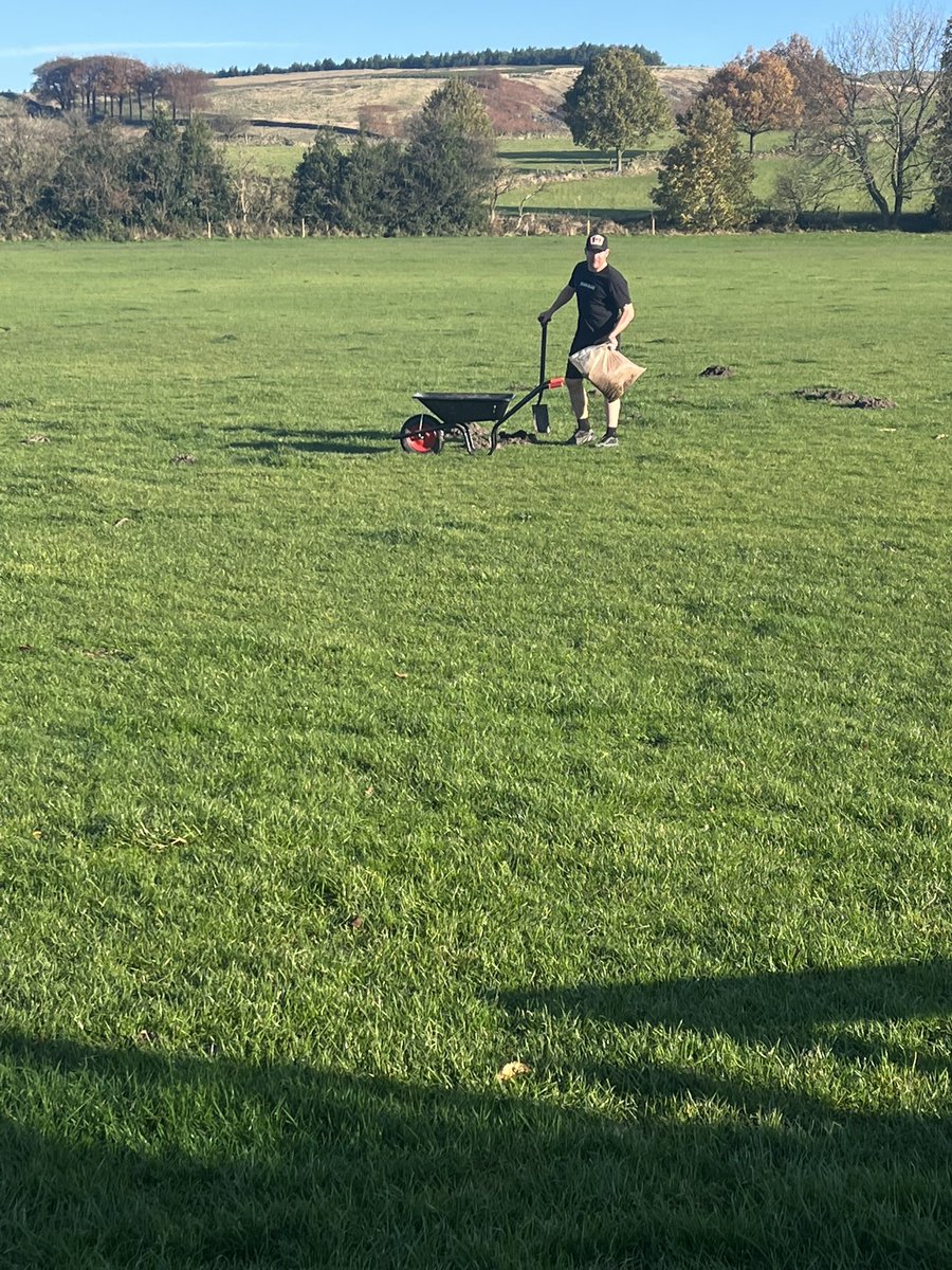 Sunday morning football 😂😂😂