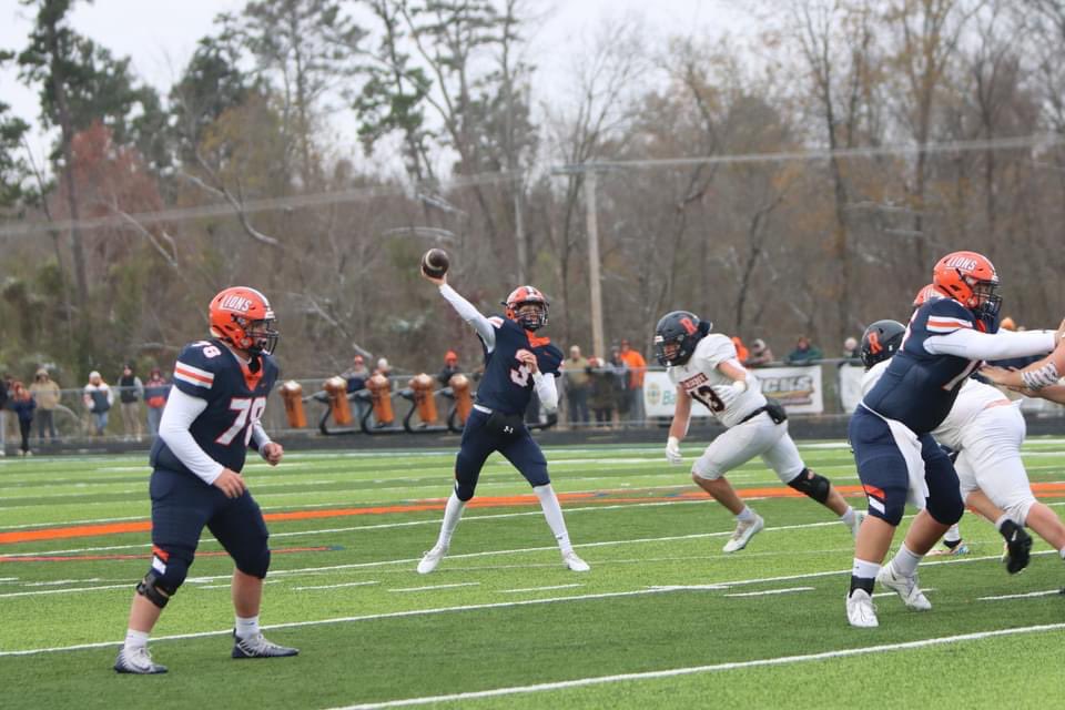 AndrewHellrieg1's tweet photo. Always proud to be a Lion, thank you to @CartervilleAD for the opportunity to play for an amazing group of guys, and thank you to my teammates and everyone who helped along the way, with workouts and drills @c_rawlinson5 to just support from the stands @chs_crazies20, Grateful. https://t.co/ReUc4l1Ljo