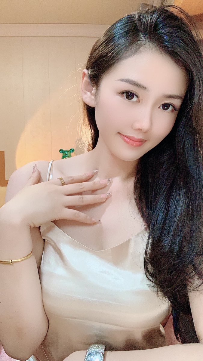 Gh87506's tweet photo. 季节变换，好多人忘了好多人，好多人代替了好多人，好多人有好多遗憾，好多人是好多人的遗憾 .你呢…#天津 https://t.co/DH2R5YsFkd