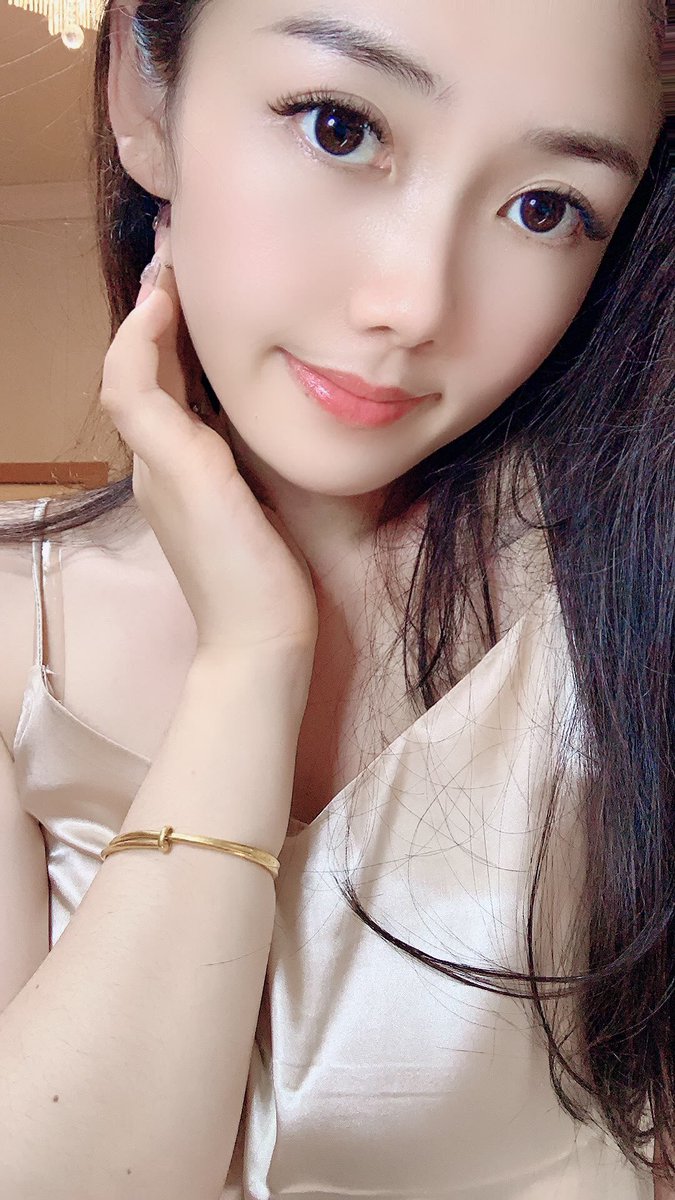 Gh87506's tweet photo. 季节变换，好多人忘了好多人，好多人代替了好多人，好多人有好多遗憾，好多人是好多人的遗憾 .你呢…#天津 https://t.co/DH2R5YsFkd