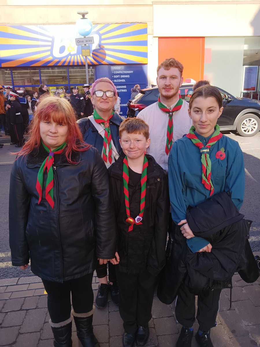 4thTroop's tweet photo. Great to be part of Remembrance Sunday at the cenotaph this morning @WestLancsScouts @BlackpoolScouts #RemembranceSunday https://t.co/gYdYECyq5P