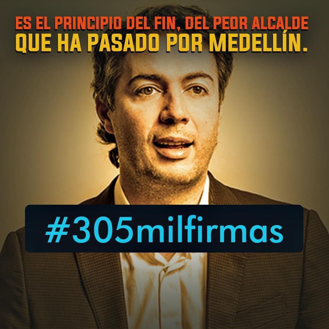 Anamariagc3's tweet photo. #ElFracasoDeQuintero es haberse creído dueño de Medellín, de Antioquia tal cual emperadorzuelo! Bien enunciado @jarizabaletaf lo q no sabe pinturata es sobre #LaAntioqueńeidad tenacidad y fuerza interior de nosotros los Paisas, así sea el último día #DanielSeVa @AndresElGury https://t.co/Hn5UzJj1ff