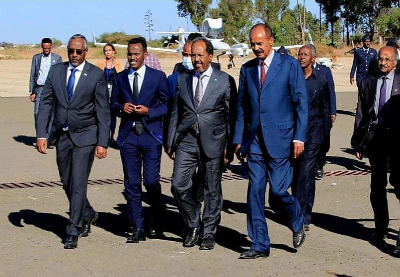 Fecadu2's tweet photo. ኣፍ ኣውጺኣ ትዛረብ እዋናዊት ስእሊ! 🇪🇷||🇸🇴
እዋኑ፡ እዋን ዞባ ቀርኒ ኣፍሪቃ ብሓደ ምስጓም ንሰላም'ዩ!!
እወ እዋን ሰላም ራህዋ ሽሻይ ምዕባለን ስራሕን ቅሳነትንዩ ህዝበይ
ፍንጭራዕ በል ከም ብተይ
ዓወት ንሓፋሽ https://t.co/RS0qMFi7u5