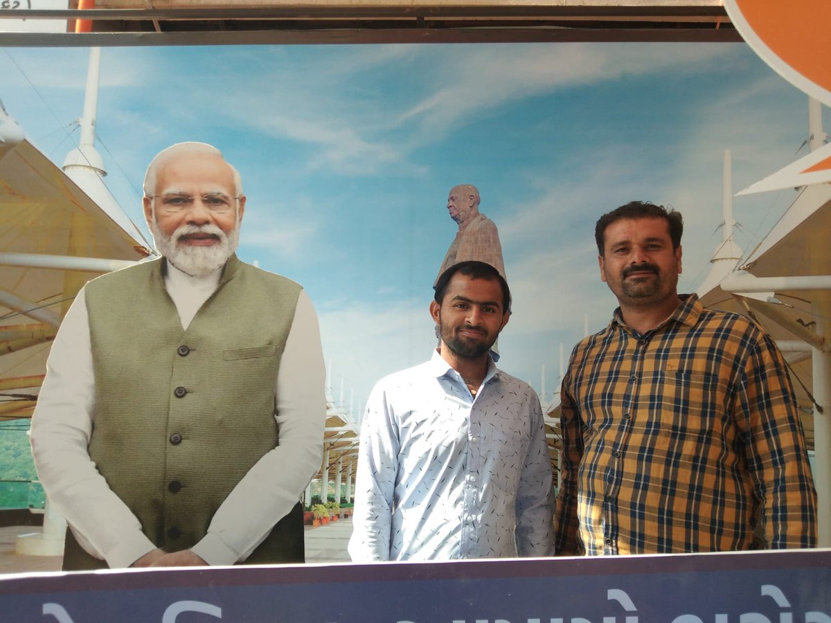 RameshA15494310's tweet photo. દરેક ગુજરાતીનાં હૈયે એક જ વાત
“આ ગુજરાત અમે બનાવ્યું છે !“
#આ_ગુજરાત_મેં_બનાવ્યું_છે 
#આગુજરાતમેંબનાવ્યુંછે 
#આપણી_સરકાર_ભગવા_સરકાર 
#આ_ગુજરાત_અમે_બનાવ્યું_છે https://t.co/uCLqoiZVQh