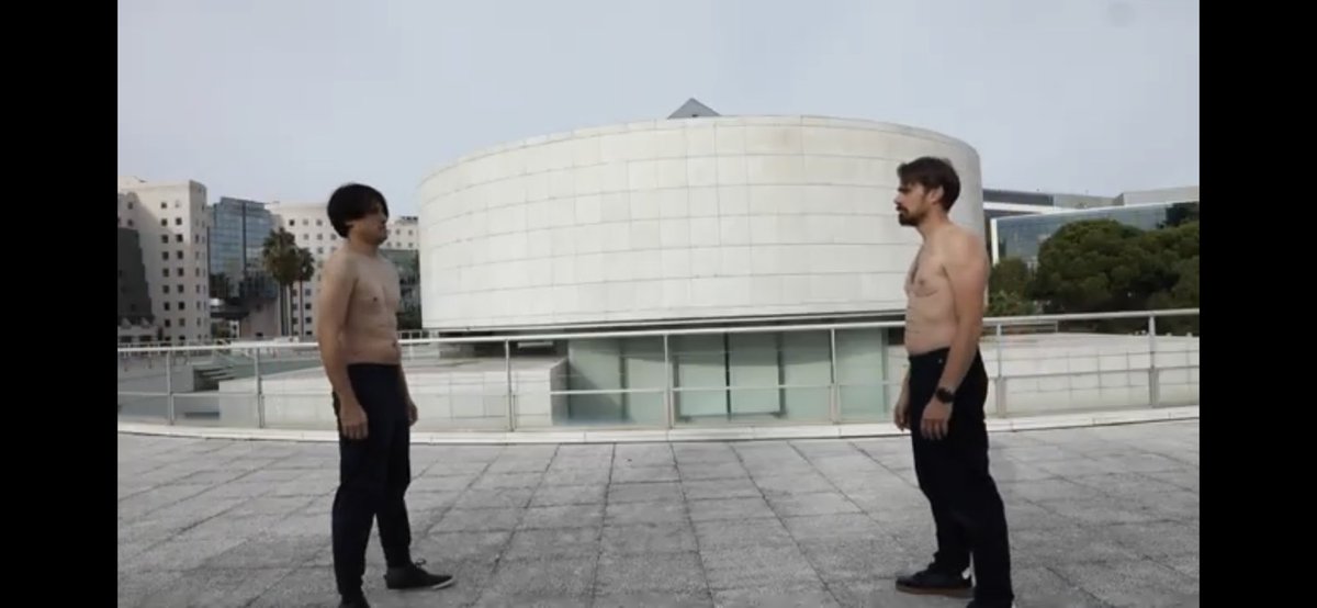 adrienbossard's tweet photo. Le combat du siècle a eu lieu au musée départemental des arts asiatiques à Nice, allez jusqu’au bout de la vidéo #museomix #museomixazur
https://t.co/NxD60niCNX https://t.co/L5BAUDnn78