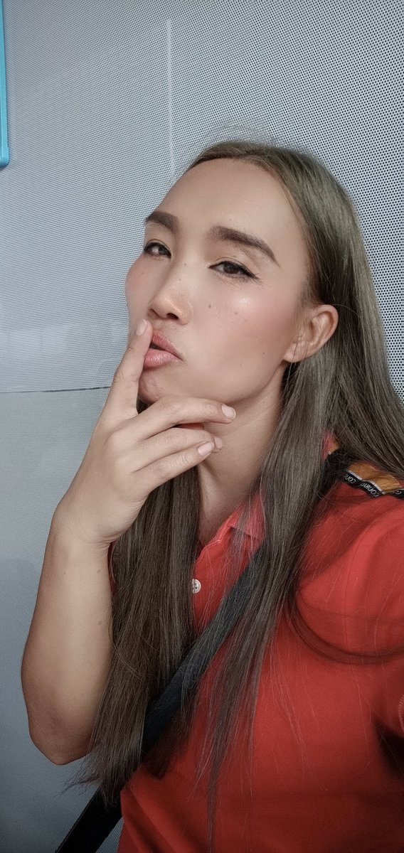 nongassly's tweet photo. Horny😋😋 https://t.co/r5eP8gzFq3