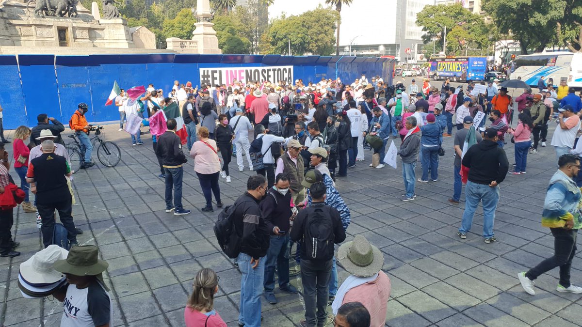 redesunidosmx's tweet photo. ¡Ya estamos listos! Te esperamos en el Ángel de la Independencia
#YoEstoyenlaMarcha #ElINEnoSeToca #YoDefiendoAlINE https://t.co/oQlhX2q1VR