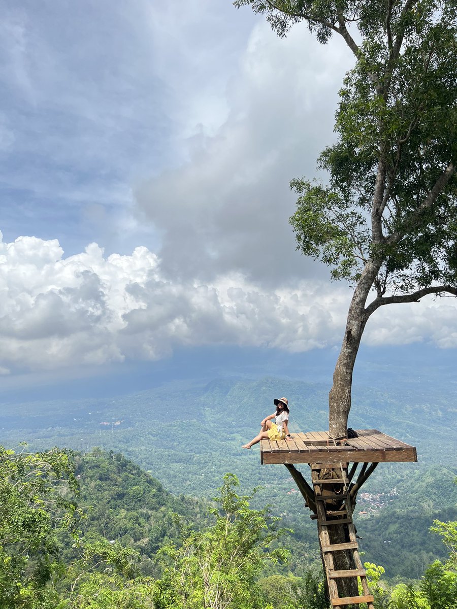 Thu_Thu_Aung's tweet photo. #lampuyang 
#Bali https://t.co/r9etlpcyJL