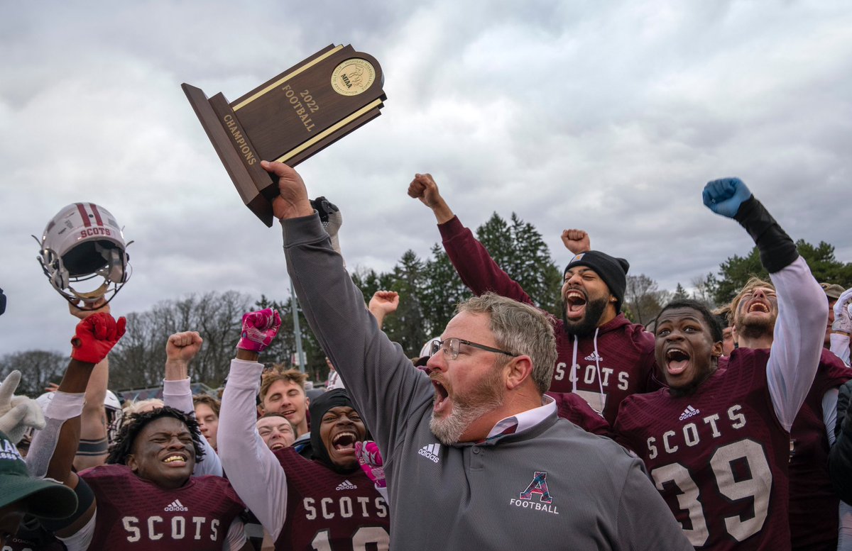 What a weekend! All of campus is electrified after the football team’s thrilling, 34-31 victory over Albion on Saturday, which clinched their first MIAA conference championship since 2004. Congratulations to Coach Jason Couch and all of the Scots for the championship!