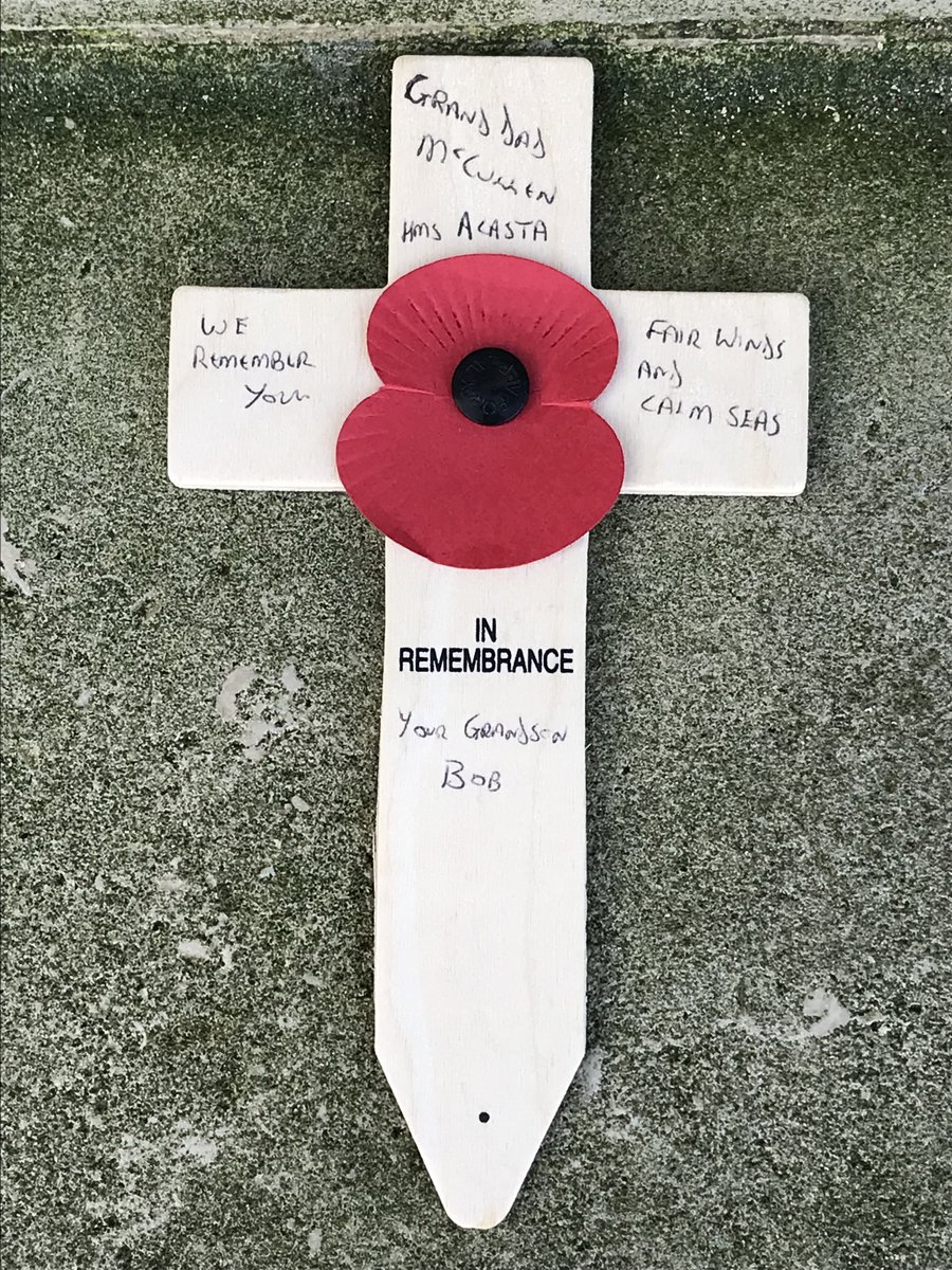 hmsacasta's tweet photo. This morning I attended the Remembrance Day Naval memorial service in Southsea. I laid a wreath on behalf of the GLARAC Association to remember all those who served on HM Ships Glorious, Ardent and Acasta. We remember those that lost their lives on the 8th June 1940. https://t.co/BBzBnm3LnJ