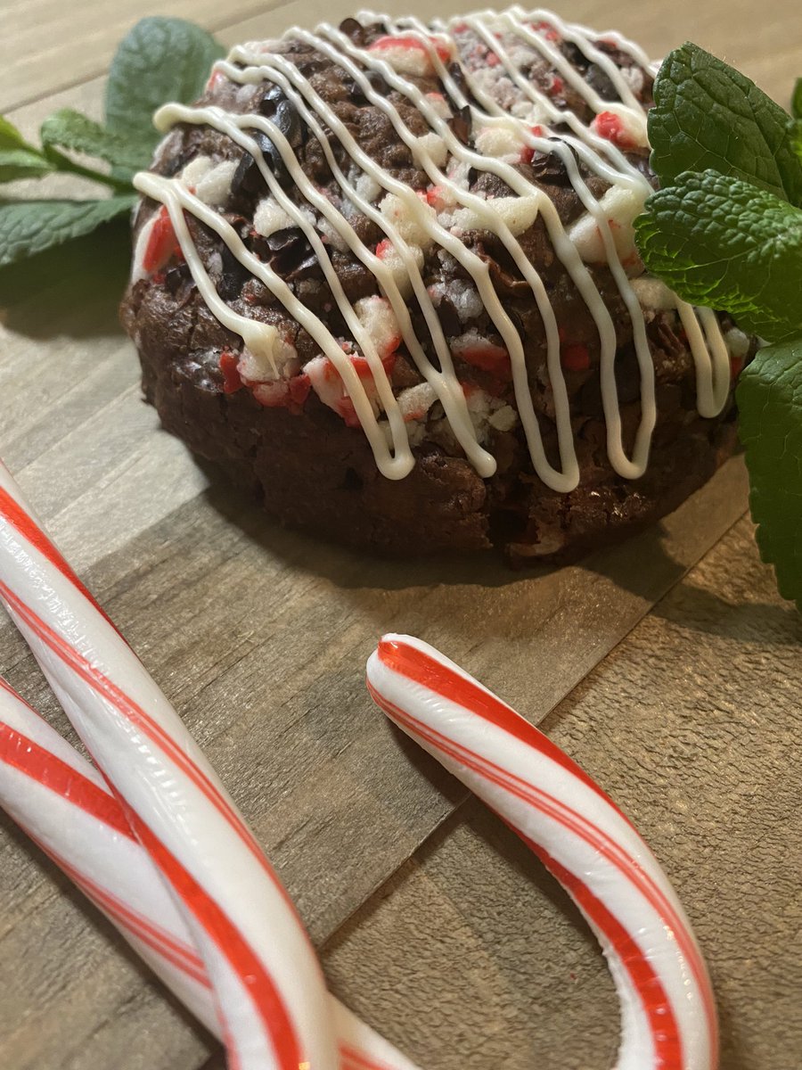 carascookieco's tweet photo. #peppermintmocha
#cookies
#today
#whiletheylast
#hashtags
Open 12-5 @GibsonMillNC Market https://t.co/aH77K3n9Z8