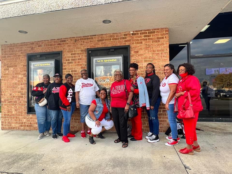 AlumnaeChapter's tweet photo. The Washington-Plymouth Alumnae Chapter Delta Sigma Theta Sorority, Inc. in collaboration with the Lambda Delta Omega Chapter Alpha Kappa Alpha Sorority,Inc. and Upsilon Xi Zeta Chapter Zeta Phi Beta Sorority ,Inc.  attended the showing of the awesome movie “Wakada Forever"!! https://t.co/Fi0JBwBe6k