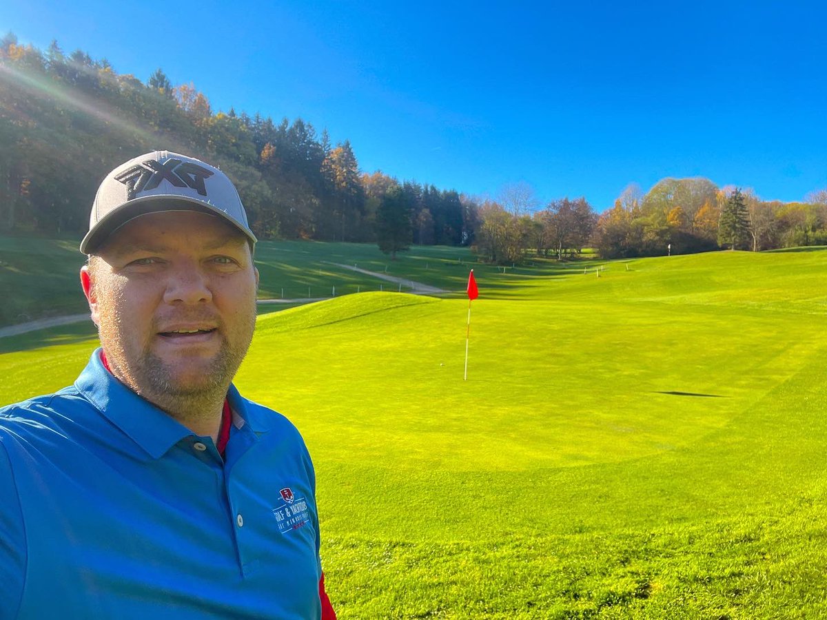 JMarWilhelm's tweet photo. The green on the third hole was completely new designed this year and is now ready to be played. What a nice (and now easier to play) setup. #minoritenhof #sinzing #regensburg #zwischengruen
#pxg #pxgtroop #pxgfamily #whoop
#golf #outdoor #enjoylife #stayfit #golfpack https://t.co/W5ieo6EzVw