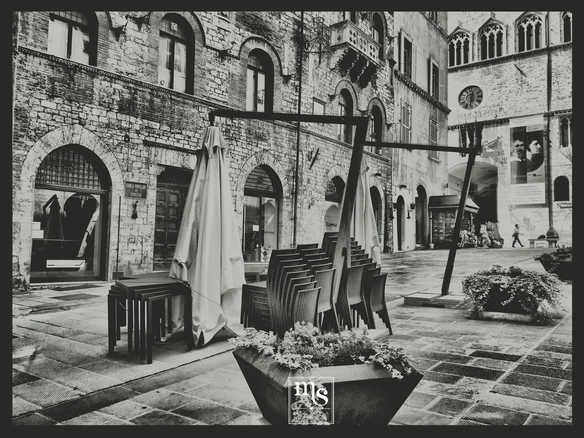 BastaLaParola's tweet photo. #perugia #travel #art #blackandwhite #bnw #bnw_society #bw #bw_crew #bw_lover #bw_photooftheday #bw_society #bwstyleoftheday #bwstyles_gf #bwwednesday #igersbnw #insta_bw #insta_pick_bw #instablackandwhite #instagood #irox_bw #photo #photography #photooftheday https://t.co/N1LsuLONKy