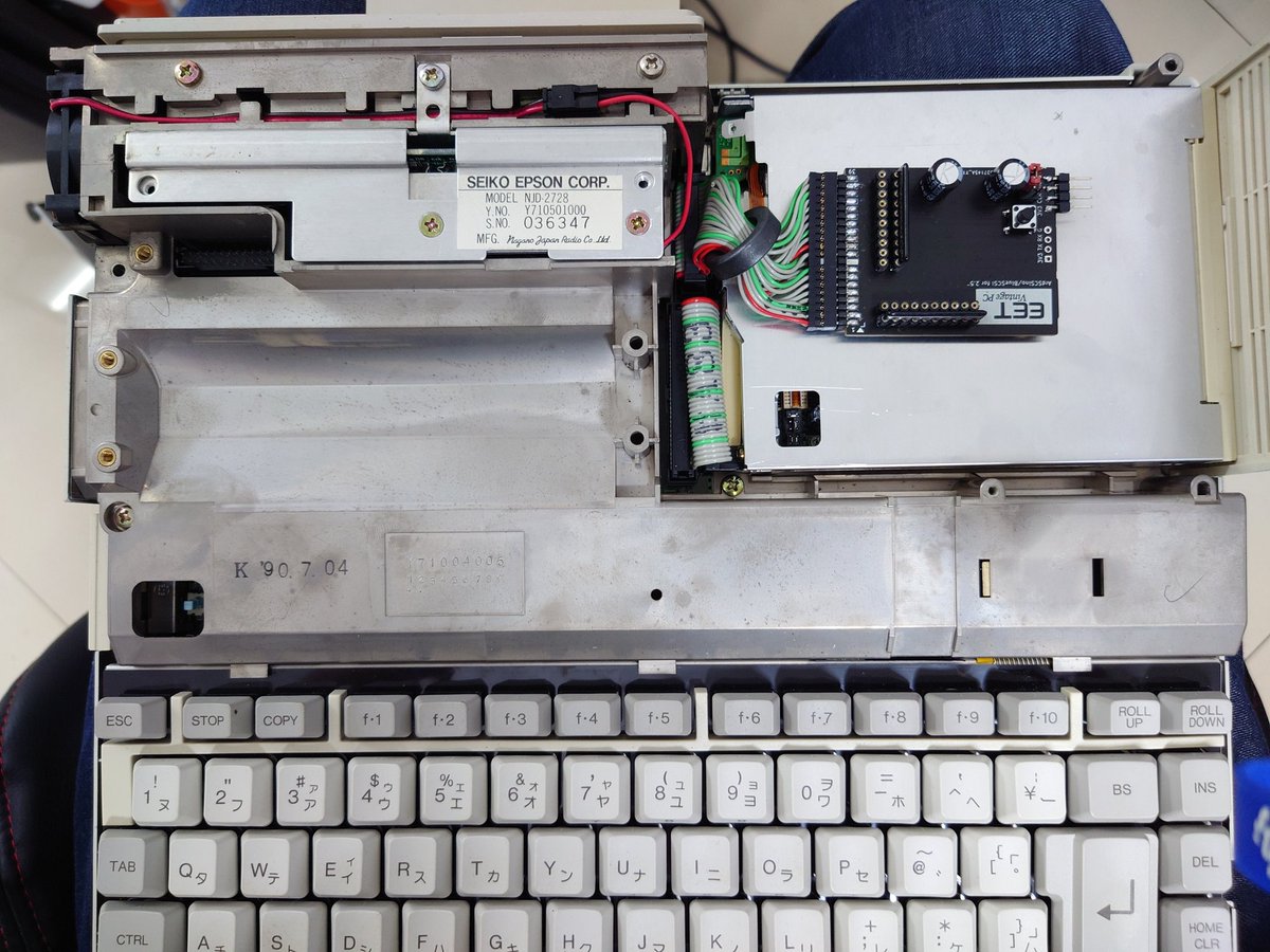 Ethy1ene_L's tweet photo. 2.5" ArdSCSIno in PC-286BOOK https://t.co/WCsOlB0CSm