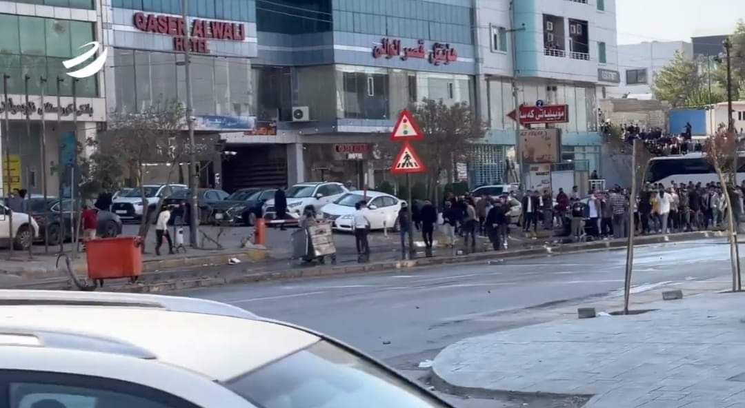 QwbAbdyn's tweet photo. دوای ئەوەی نەوتی عێراقی دزی و بەئیسائیلی فرۆشت
مەسعود ئێستا دەیەوێت دەنگی هەڵاتنی گەلی کورد بدزێت و هەڵخەڵەتێنێت

 #مەسعود_موچە_دەدزێت https://t.co/gJhrF44VaQ