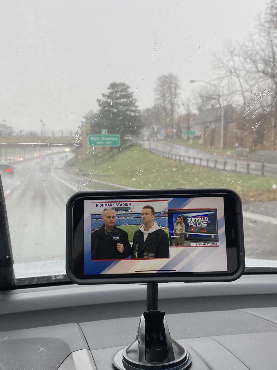 EdButtaccio's tweet photo. Watching #BuffaloPlus LIVE on the go #BillsMafia @13WHAM @MikeCatalana @danfetes @JennaCottrell @FoxRochester https://t.co/NfaOMVFZUv