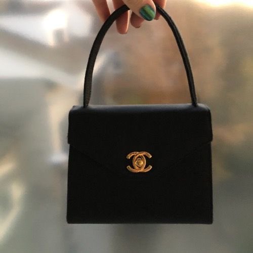 blxndbitch's tweet photo. ⠀ ⠀⠀ 𝐇𝐚𝐩𝐩𝐲 𝐁𝐢𝐫𝐭𝐡𝐝𝐚𝐲 𝐀𝐥𝐞𝐱𝐢𝐚 
  ⠀ ⠀⠀
  Je suis heureuse de pouvoir célébrer ton anniversaire, l’anniversaire de ma grande soeur. J’ai encore du mal avec le fait de dire les choses, mais je t’aime. Joyeux anniversaire. @MADAMEXLUCIFER 
  ⠀ ⠀⠀ https://t.co/jIJhggHQsE