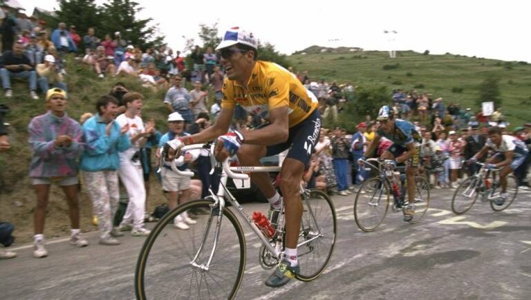 josean0728's tweet photo. Indurain exprimiendo a Leblanc y Poulnikov ( #TDF1994) @indurainfans https://t.co/q54DVosU7E