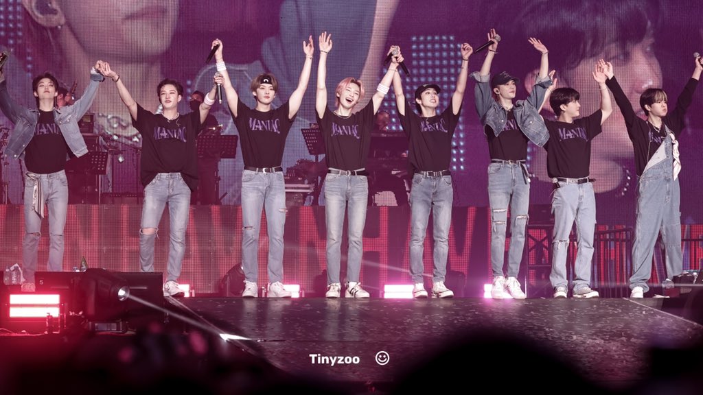 skzzoozoo's tweet photo. 221113
HD
#Straykids 
#스트레이키즈 https://t.co/rvHnHl5F30
