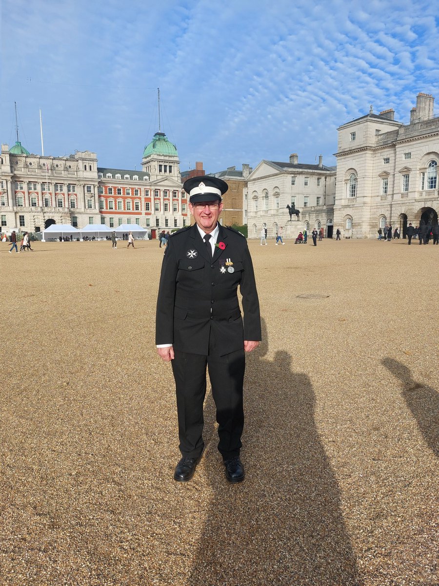 IainGeorge4's tweet photo. Great to represent St John at the Cenotaph in London today. https://t.co/fY8mXCUGwK