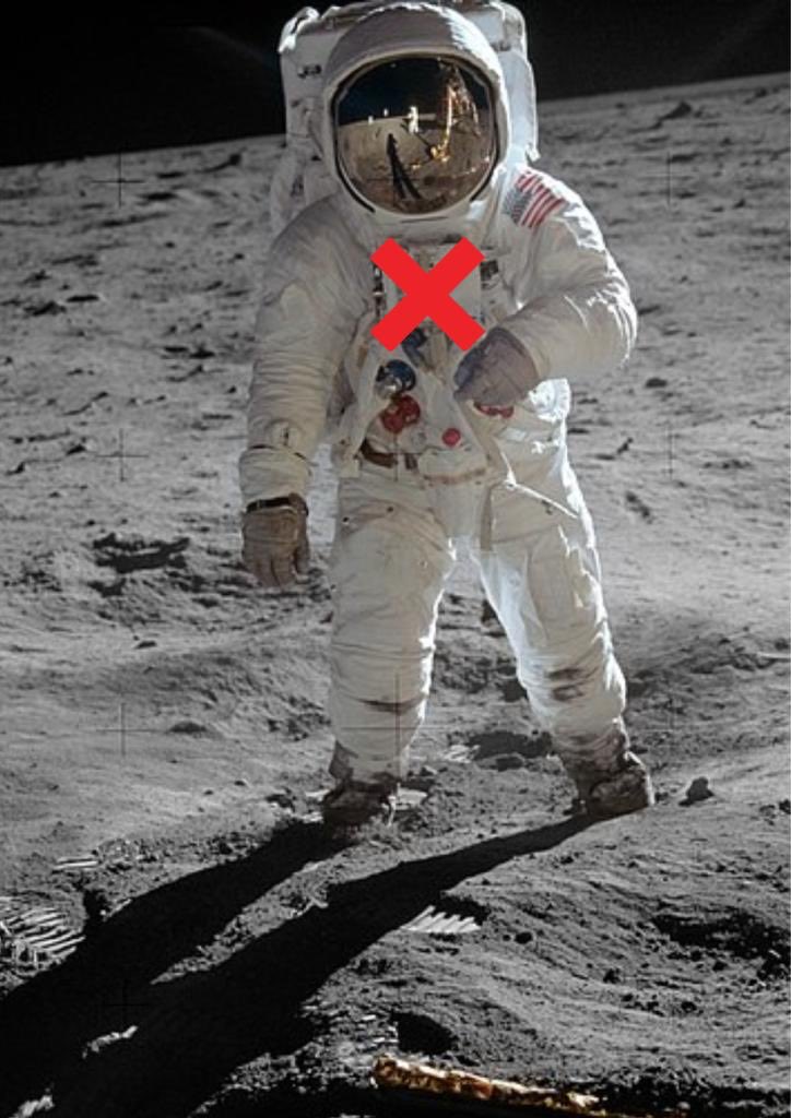 TheXStudioNFT's tweet photo. Landed on the Moon - was just boring now will head to QuantumVerse - 300 RTs is 5000 TXS for two X111 

#quantumVerse #thexstudio #TXS #weknow #buckleup #Ashron #sunvault #still #love #safemoonarmy https://t.co/J62SjOUPGY