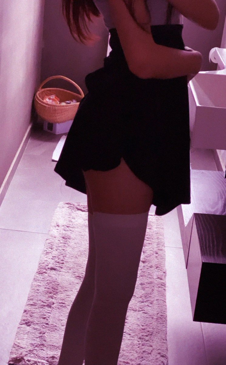 cailliebaby's tweet photo. I’m new to nsfw twt so!

• Just turned 18 🥰
• bisexual
• 5’4
• sub
• soft/hard kinks
• mdni

♡/↻ to be mutuals :))
2.5 $ DM fees ( one nude as a gift ) 

#nsfwtwt https://t.co/J6326QEAHo