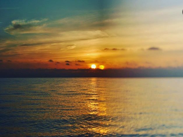 LordSTILL's tweet photo. #2SUN #TWOSUNS: Wait so I get the Honor of being tatted on #REDSUN?!? I mean it's just #TWOSUNS human being ACTUALLY *SEEING* #2SUNS above it's just the most phenomenal shit EVER but Hey tatts on #REDSUN is a good start. C'mon EVEN WALKING ON 🌊... https://t.co/5K1gbS2cLx