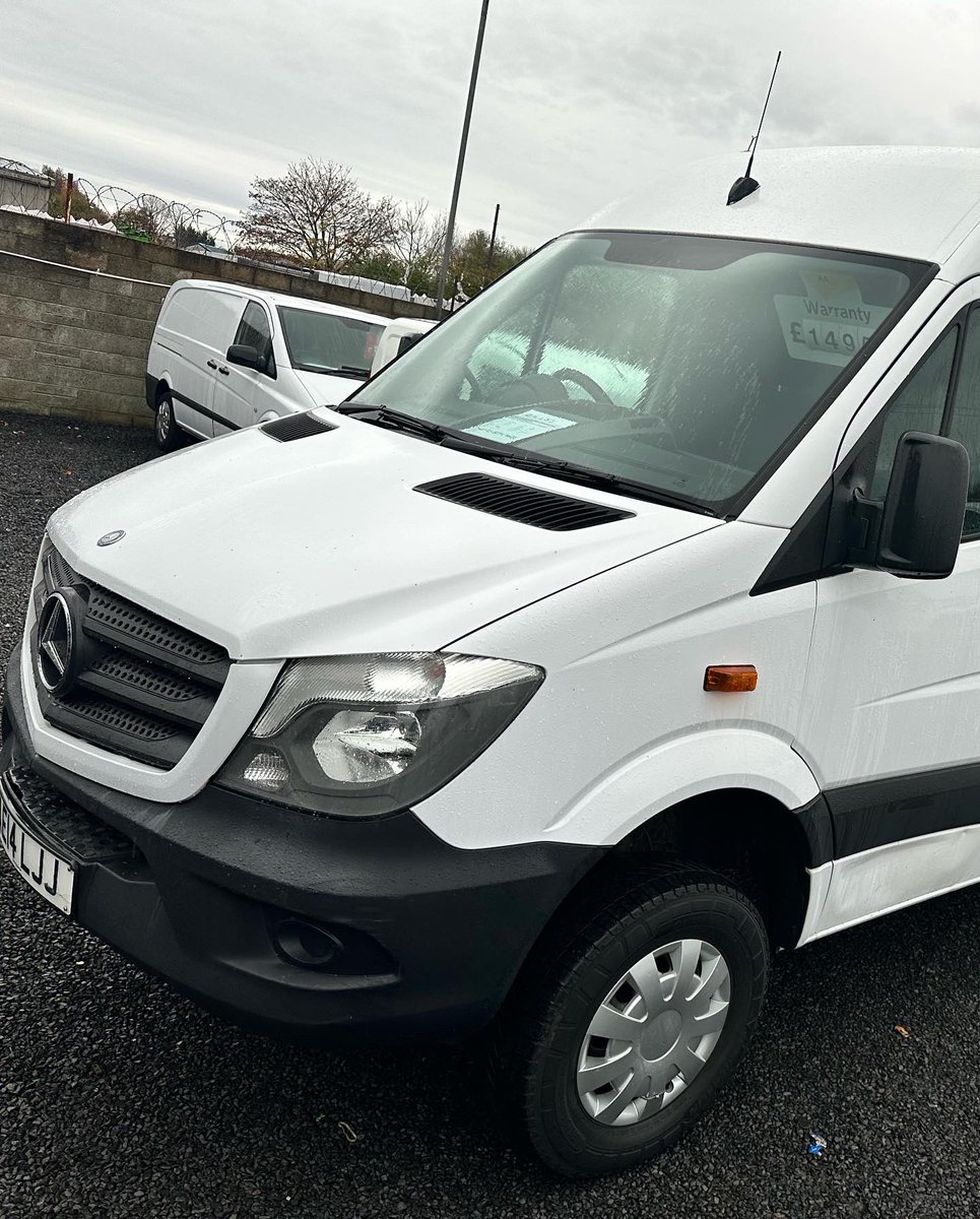 HarleyVanzel's tweet photo. So we bought a new van and not just any van but a 4x4 sprinter van so now we are going to the dark side 😆 but can not wait to get off reading in this beast https://t.co/RoLwKLsgm3