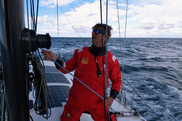 nicerendezvous's tweet photo. ⚫️ "Route du Rhum : le Niçois Jean-Pierre Dick sauve l’un de ses concurrents après le chavirage de son bateau" @F3cotedazur @JeanPierre_Dick ↪️ https://t.co/qAhj8azbQq
#RouteDuRhum #Voile #Sports06 #JeanPierreDick #Skippeur #VilleDeNice #Nice #Nice06 https://t.co/ey5bNLZtth