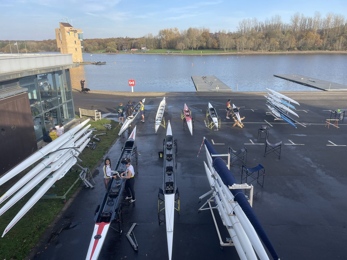 Last outing for our seniors before we go up to #Inverness for a weekend of head races
#rowing #boat #BleedYellow #YouWatt