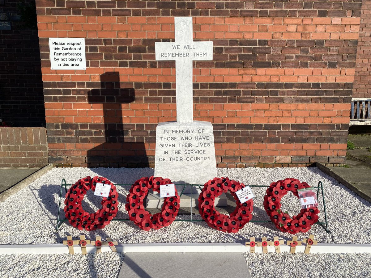 CllrLauraFlynn's tweet image. Thanks to the @PoppyLegion branches of #Aspull, and #NewSprings &amp;amp; #Kirkless, local clergy, Vince M, Old Hall Brass Band, Police, @Aspullrfc volunteer stewards, for supporting and organising today, and to H&amp;amp;S Fishwick Stonemasons for cleaning the memorials for #RemembranceSunday