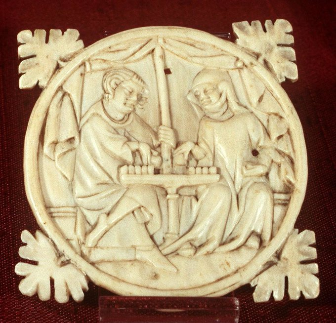 babel56's tweet photo. End of my chess-on-medieval-mirror-cases series.
1. Museo Nazionale del Bargello
2. @state_hermitage
3. @rijksmuseum
4. @Musei_Vaticani
#ChessInVisualArts #chess #sculpture #relief #IvoryCarving #MirrorCase #medieval #MiddleAges #14thCentury #France #LowerRhine #GothicArt
1/3 https://t.co/2R0mcETWLE