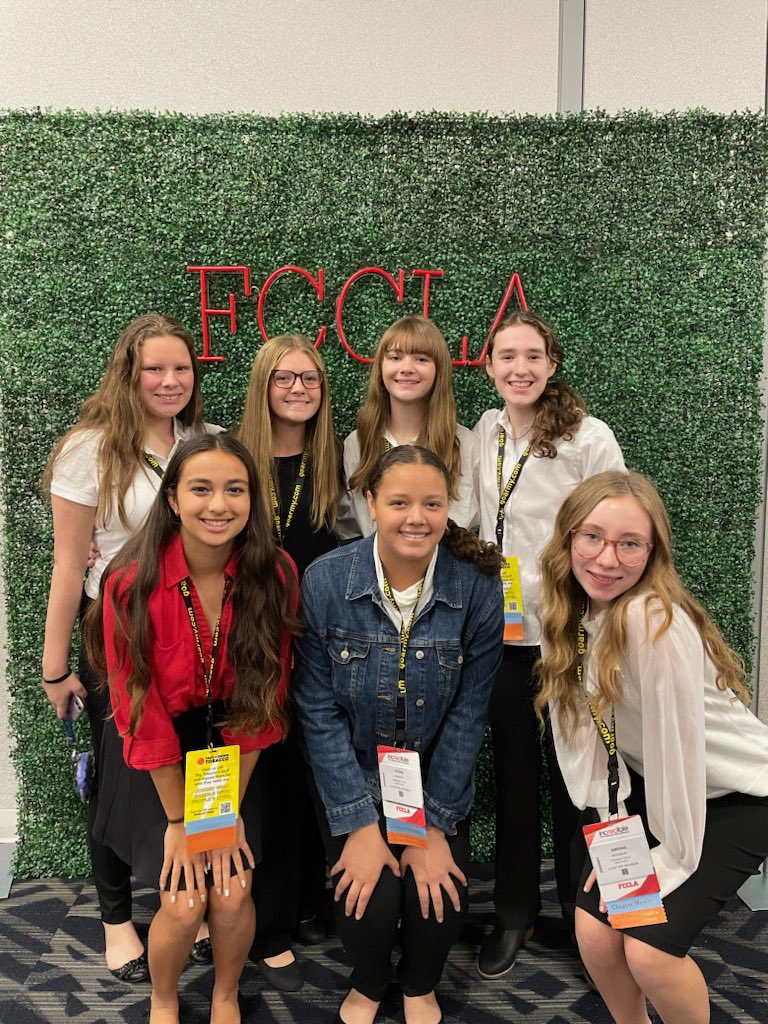 hhs_fccla's tweet photo. Highlands FCCLA had an #incREDible time at the NFC in Columbus. Workshops, general sessions and NATIONAL winners! Congrats to Abigail and Kaitlyn on their 2nd and 3rd place wins. I am so proud of all our members accomplishments and proud to be there adviser. https://t.co/uXByVtrqMp
