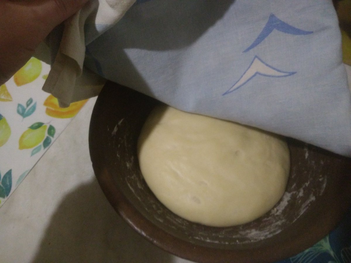 apetukhova's tweet photo. Day 263. #FoodAndDays 
While dough is resting, I'm pondering groceries. Electricity is on. It's been quite on schedule at my place, and with even shorter periods of cut-off — I'm lucky again (thank you!) https://t.co/C0QnfzuWj4