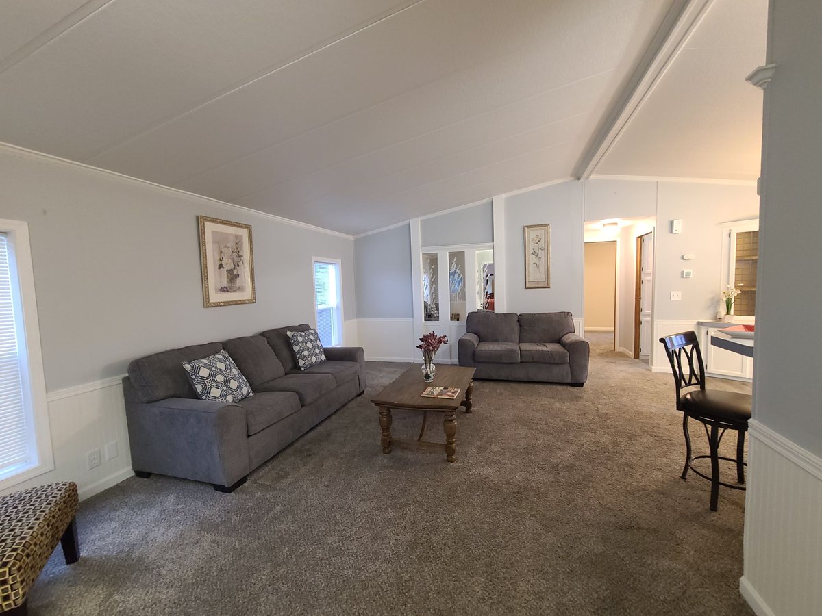 HelpingHandWA's tweet image. Can you believe there are less than 6 mobile homes for sale in All Age parks in a county with over 500,000 people?  Luckily, we have one of those homes for sale: helpinghandequity.com/property/manuf…

#vanwa #MobileHomes #ManufacturedHomes #realestate