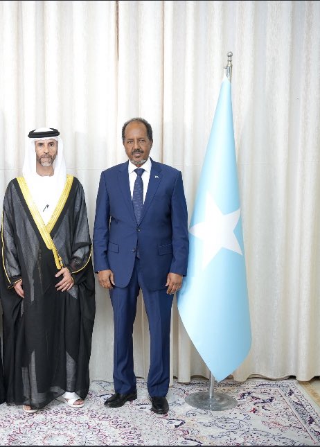 SomalisVoices's tweet photo. Somaaliyeey get used to the new #UAE ambassador , you will be seeing him a lot next few years
In the coming days he will be visiting every office ,PM , speaker of the house and every ministry as well as regional capitals https://t.co/mbP7d3T2Sm