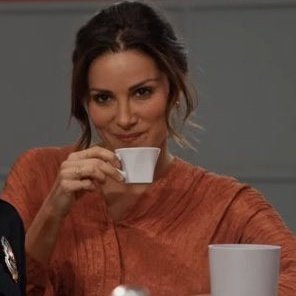 its_just_ours's tweet photo. #Station19 @spampistefania 
Italiani all'estero be like:

caffè americano                  espresso
🤨😟😕☹️                       😍🤩🥰😁 https://t.co/vZQgA4pAmD