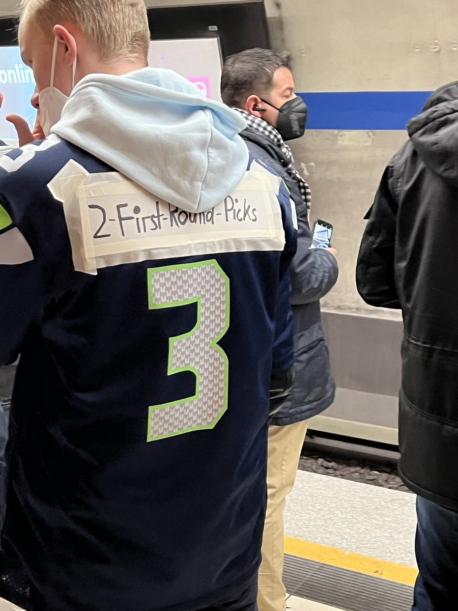 NFLMemes's tweet image. This should be the highest selling jersey in the NFL