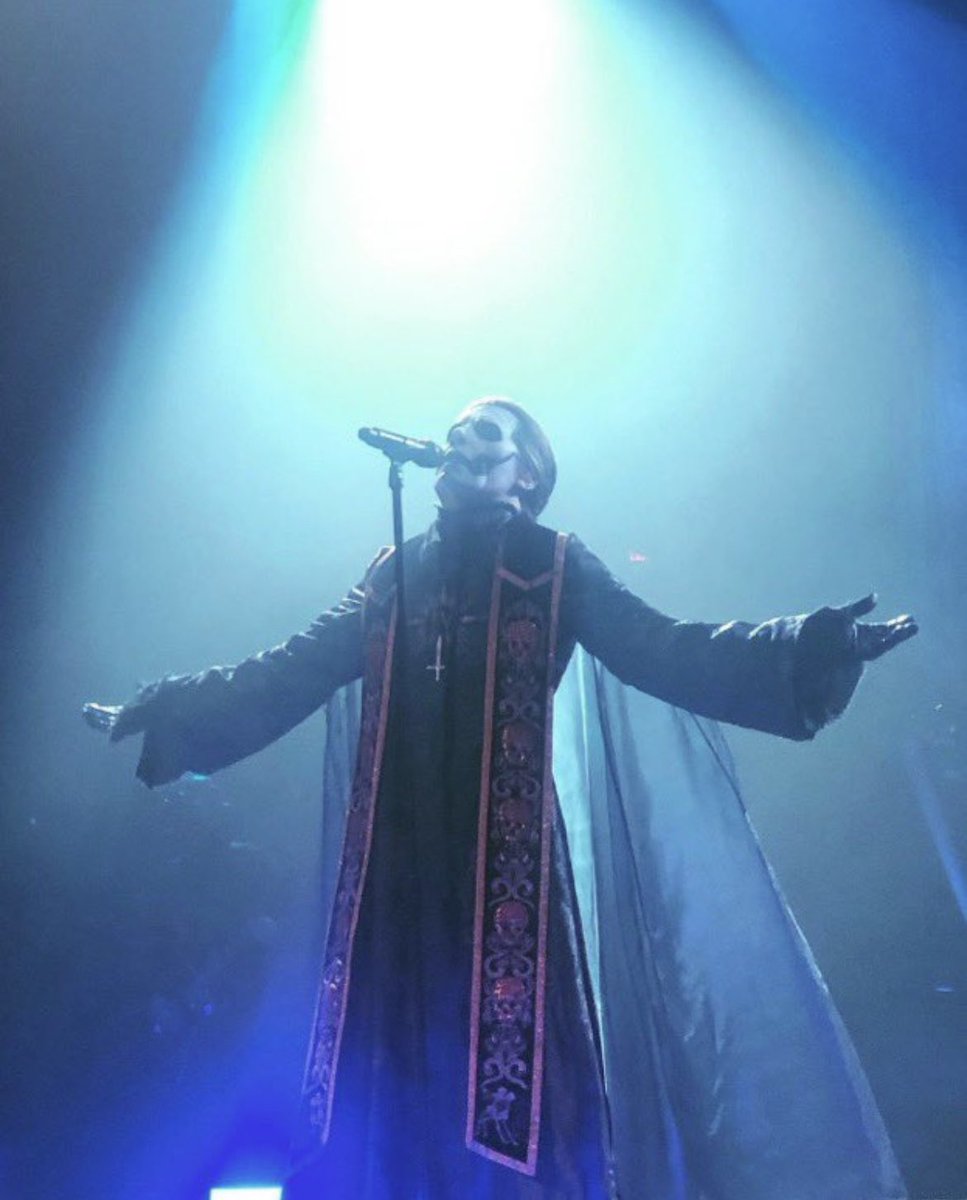 Zoso_moso's tweet photo. @AMAstatistics @thebandGHOST @coldplay @ChiliPeppers @Imaginedragons @machinegunkelly We are gonna win this 💯                                             I’m voting for Ghost “Impera” for FAVORITE ROCK ALBUM at the #AMAs https://t.co/3FK87gdBsR