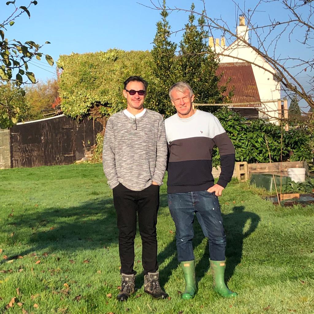 gdaduncan's tweet photo. Visit from my big bro #sundaysunday #sunny #AutumnVibes #ruraladventure #worcestershire https://t.co/P0WndXzyrt
