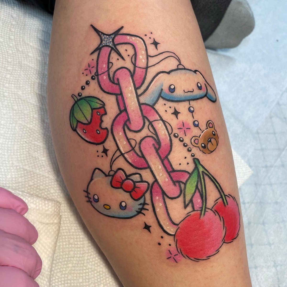 vicmesitattoo's tweet photo. Book a chain thing for December!💕 https://t.co/2dwt6TQWRn