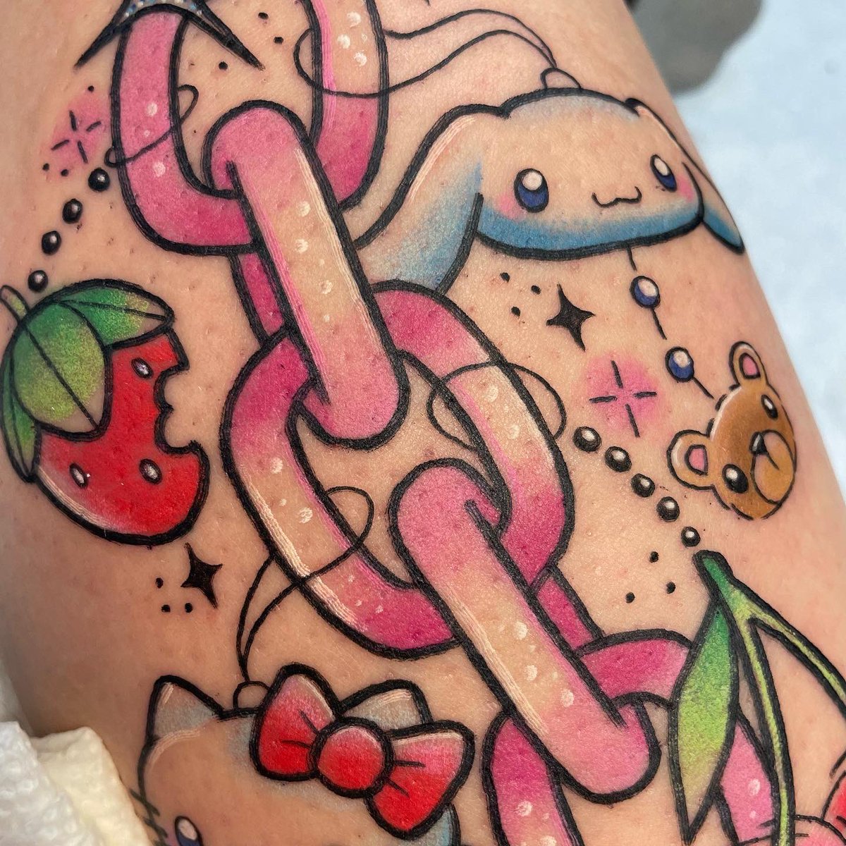 vicmesitattoo's tweet photo. Book a chain thing for December!💕 https://t.co/2dwt6TQWRn