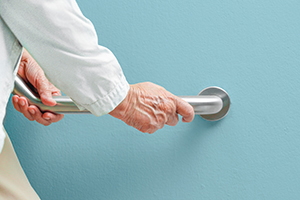 WFLInsurance's tweet photo. The National Institute on Aging reports that 60% of falls happen at home.
Regardless of your age, use these tips to help fall-proof your home. https://t.co/Sbm3Wrn1Zp
#preventfalls #homehealthcare #fallprevention #fallpreventionawareness #reducefalls #qualityhomehealthcare https://t.co/UhthmiDYmv