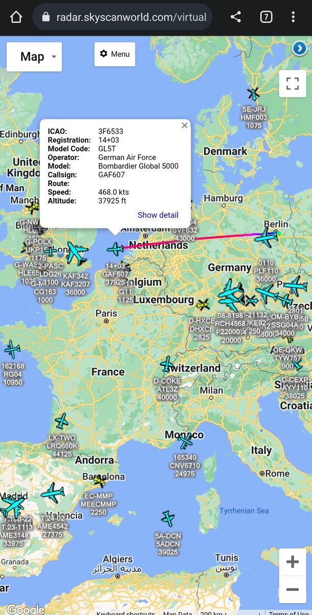 scan_sky's tweet photo. German Air Force 🇩🇪 - Global 5000 - 14+03 - #GAF607
Departed From Berlin Brandenburg Airport 🇩🇪 & Believed To Be Inbound To RAF Northolt 🇬🇧 https://t.co/PHinub2EOj