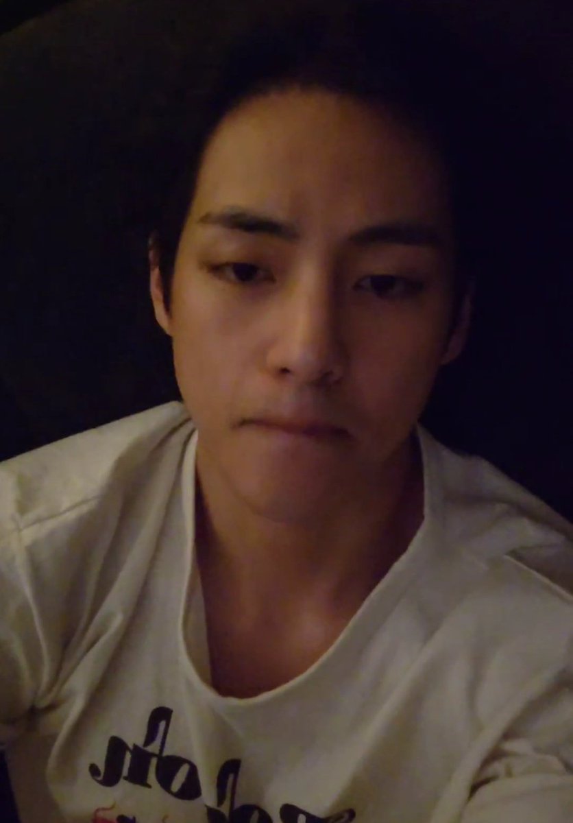 rahmdess27's tweet photo. TAEHYUNG!!!!!!!!!!!!!!!!!!! 😭😭😭😭😭😭😭 https://t.co/9hfwMksoMB