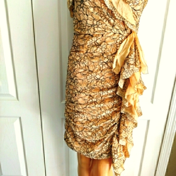 _One_Pac's tweet photo. So good I had to share! Check out all the items I'm loving on @Poshmarkapp #poshmark #fashion #style #shopmycloset #7forallmankind #glint #bcbgmaxazria: https://t.co/f57EQwTiA5 https://t.co/2zYaLIvg9b